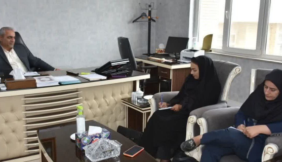 البرزی فرماندار ساوجبلاغ : رزمندگان با ایمان و باور قلبی با رهبریت امام (ره) به جبهه اعزام می شدند￼