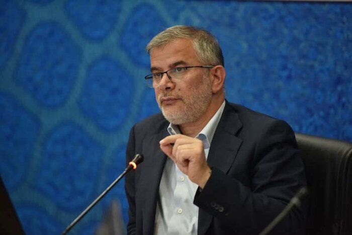 قطار شهری به فردیس می‌رسد