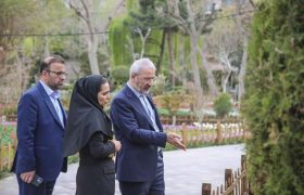 جشنواره لاله‌ها به یک رویداد ملی تبدیل شده است