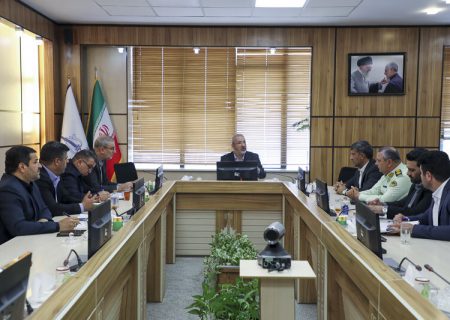وانت بارهایی که سد معبر می کنند جمع آوری می شوند