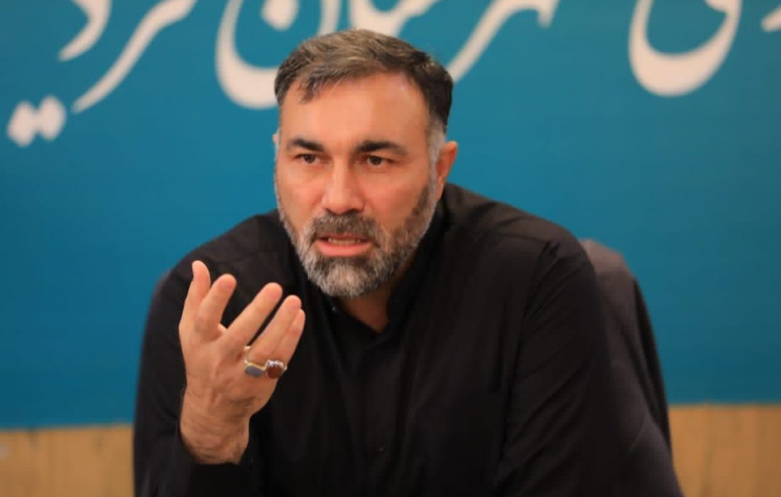 کسانی که در امر خدمت رسانی به مردم کوتاهی می کنند را پیش از آن که گزارشی به دست ما برسد توجیح و توبیخ کنید