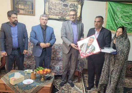 نشست صمیمی مدیرکل فرهنگ وارشاداسلامی البرز با اهالی فرهنگ،هنر و رسانه چهارباغ