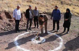 آیین کلنگ زنی طرح تولید و پرورش ماهی در بخش مرکزی شهرستان طالقان برگزار شد.
