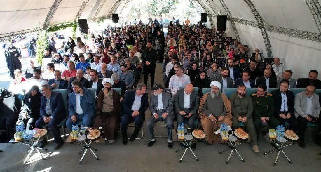 نمایشگاه گل و گیاه هشتگرد افتتاح شد